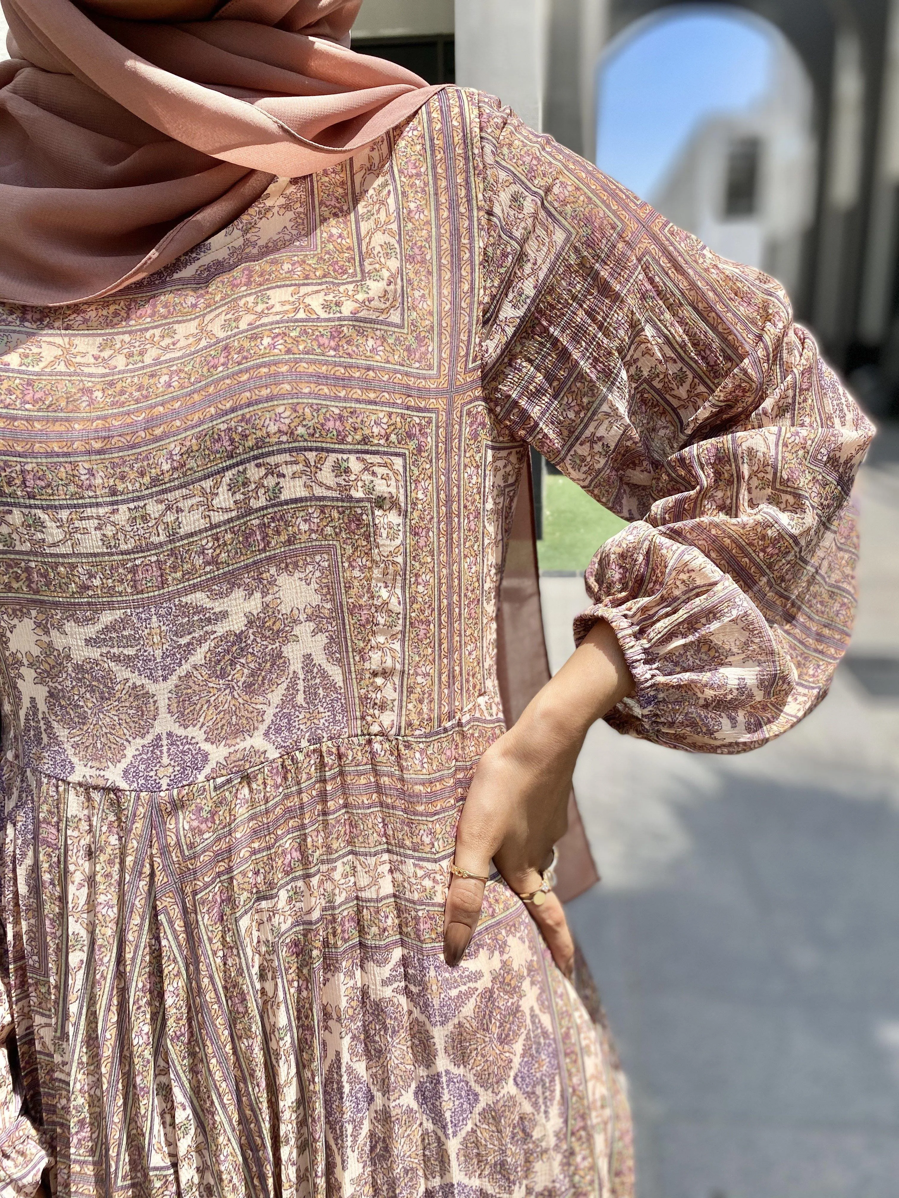 Beige Abstract Print Pleated Maxi Dress (GBF7003)