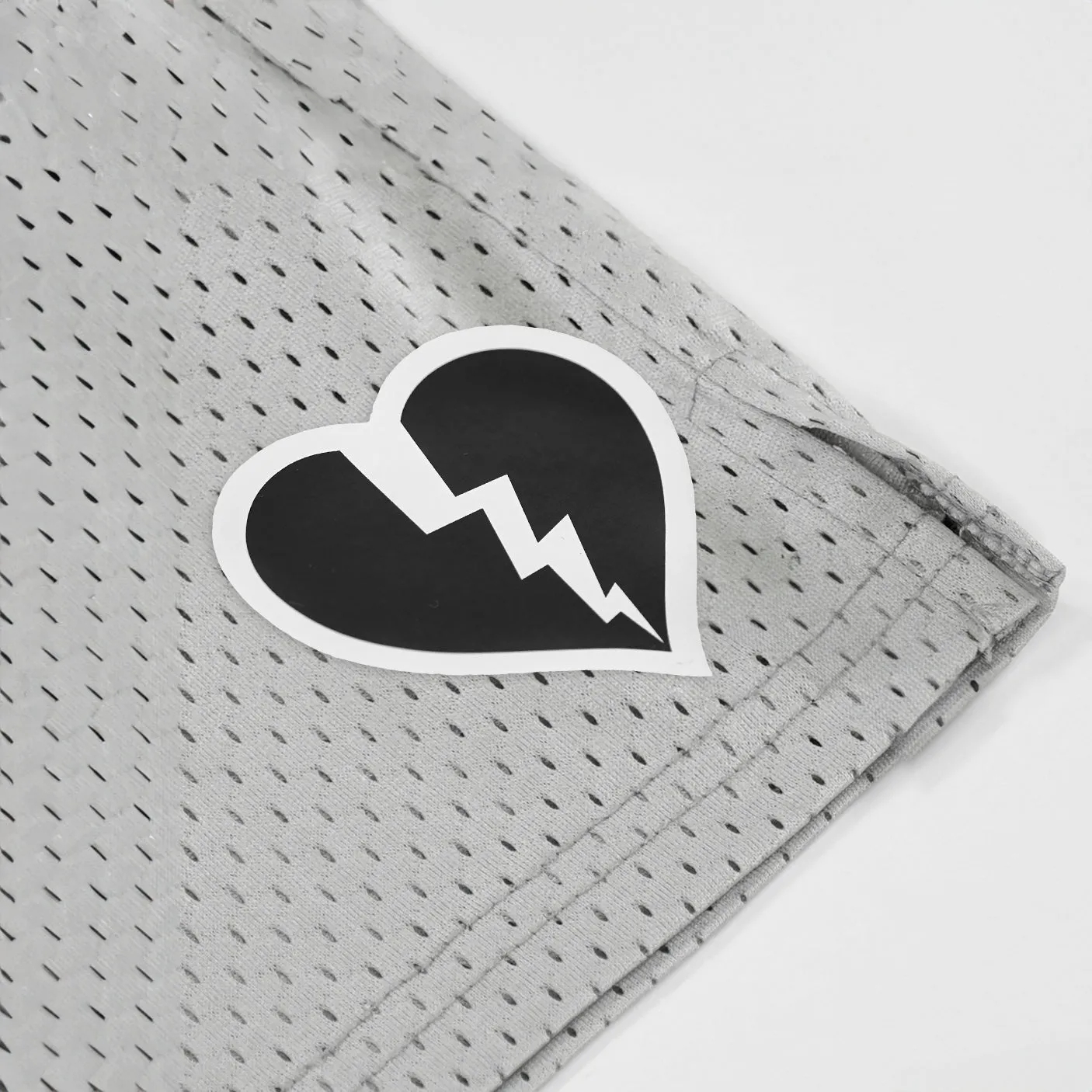 BRKN Patch Shorts - 7"