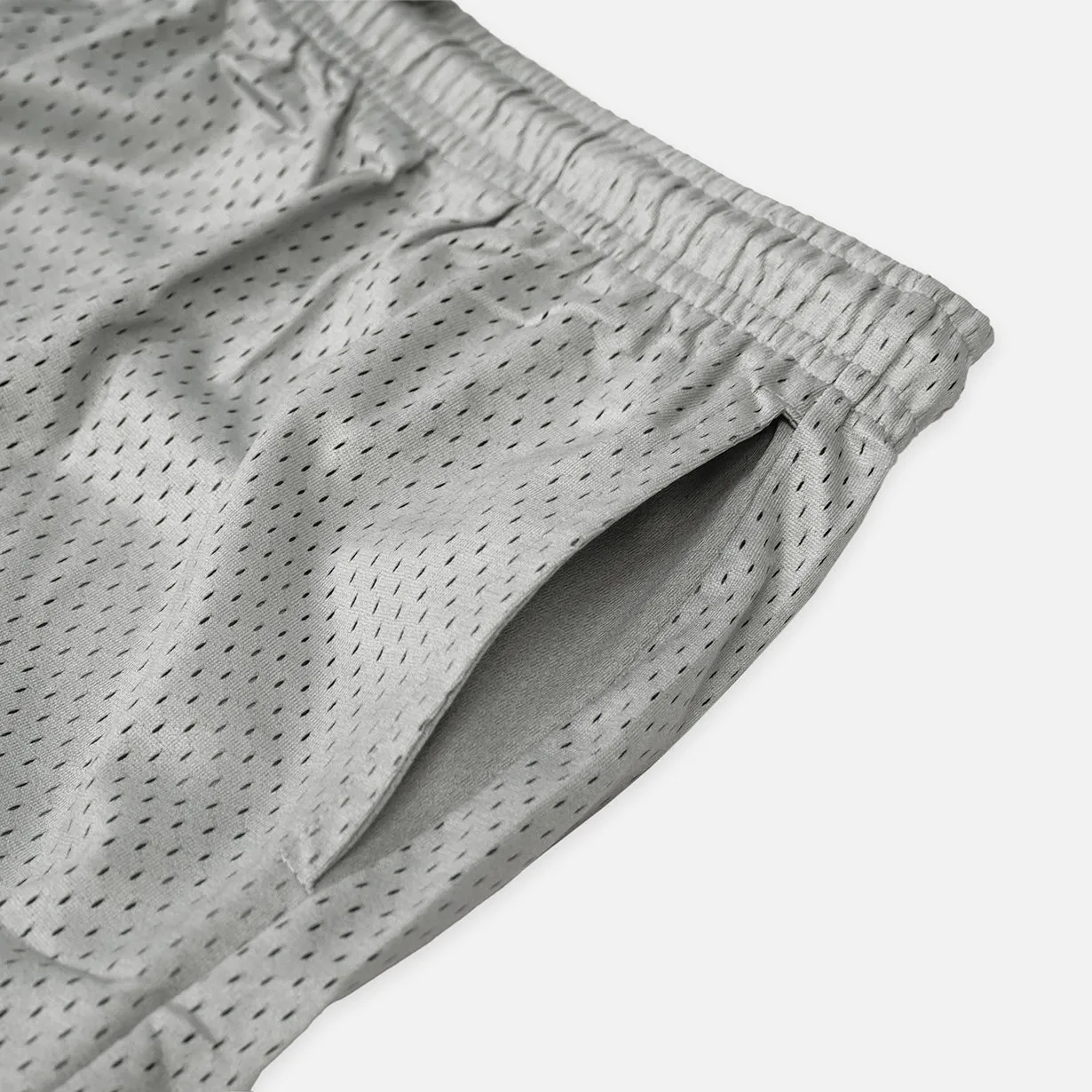 BRKN Patch Shorts - 7"