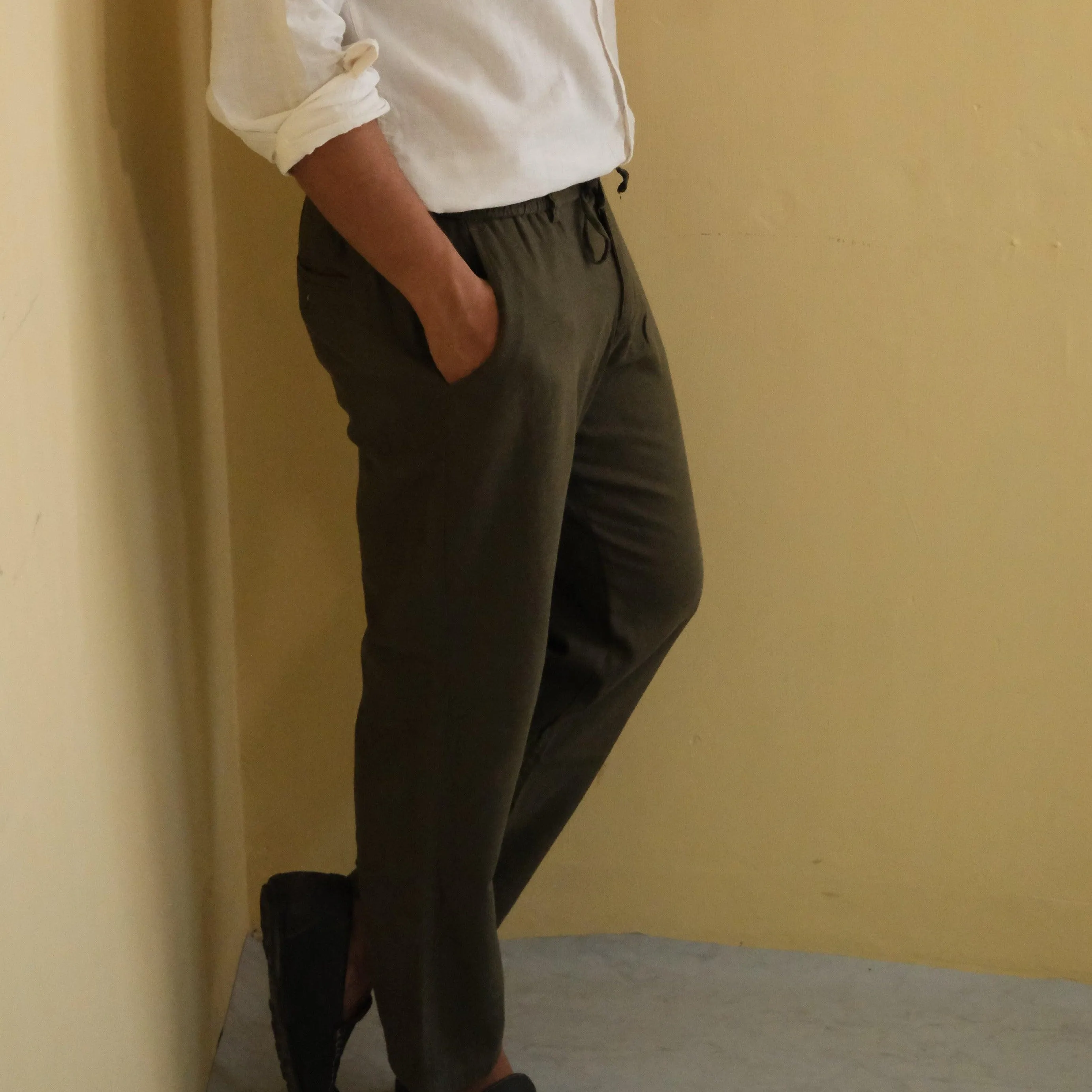 ECHO Men's Pure Linen Pant | 3/4 Elastic Waist | Zipper Pockets
