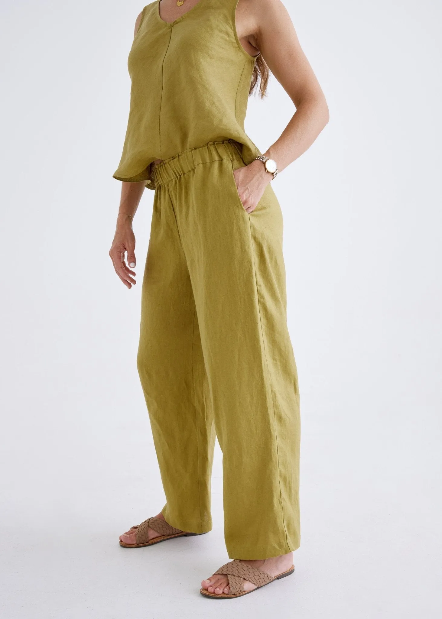 Lana Linen Pants in Olive