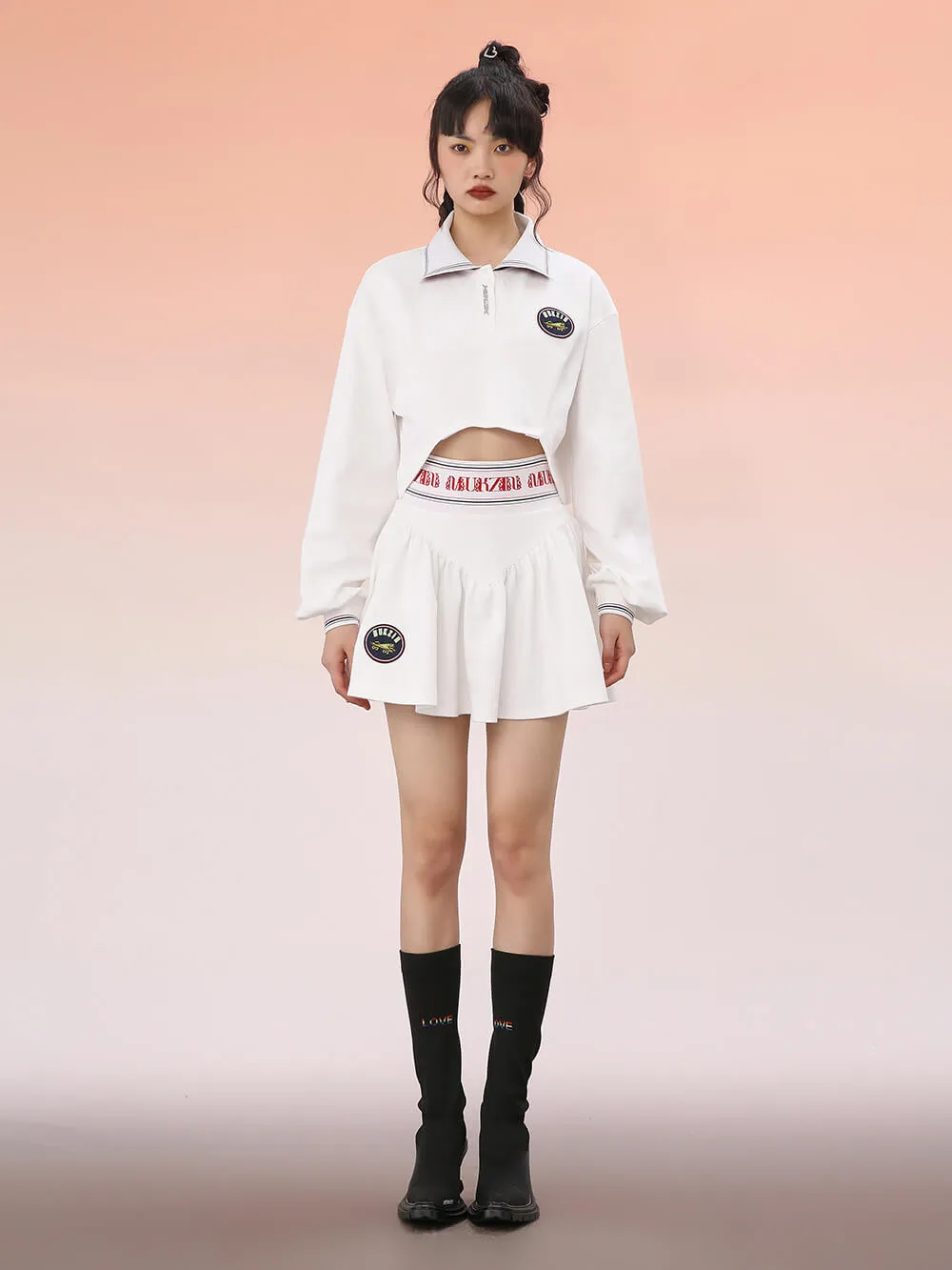 MUKZIN Loose-fit Long-sleeve Crop Tops
