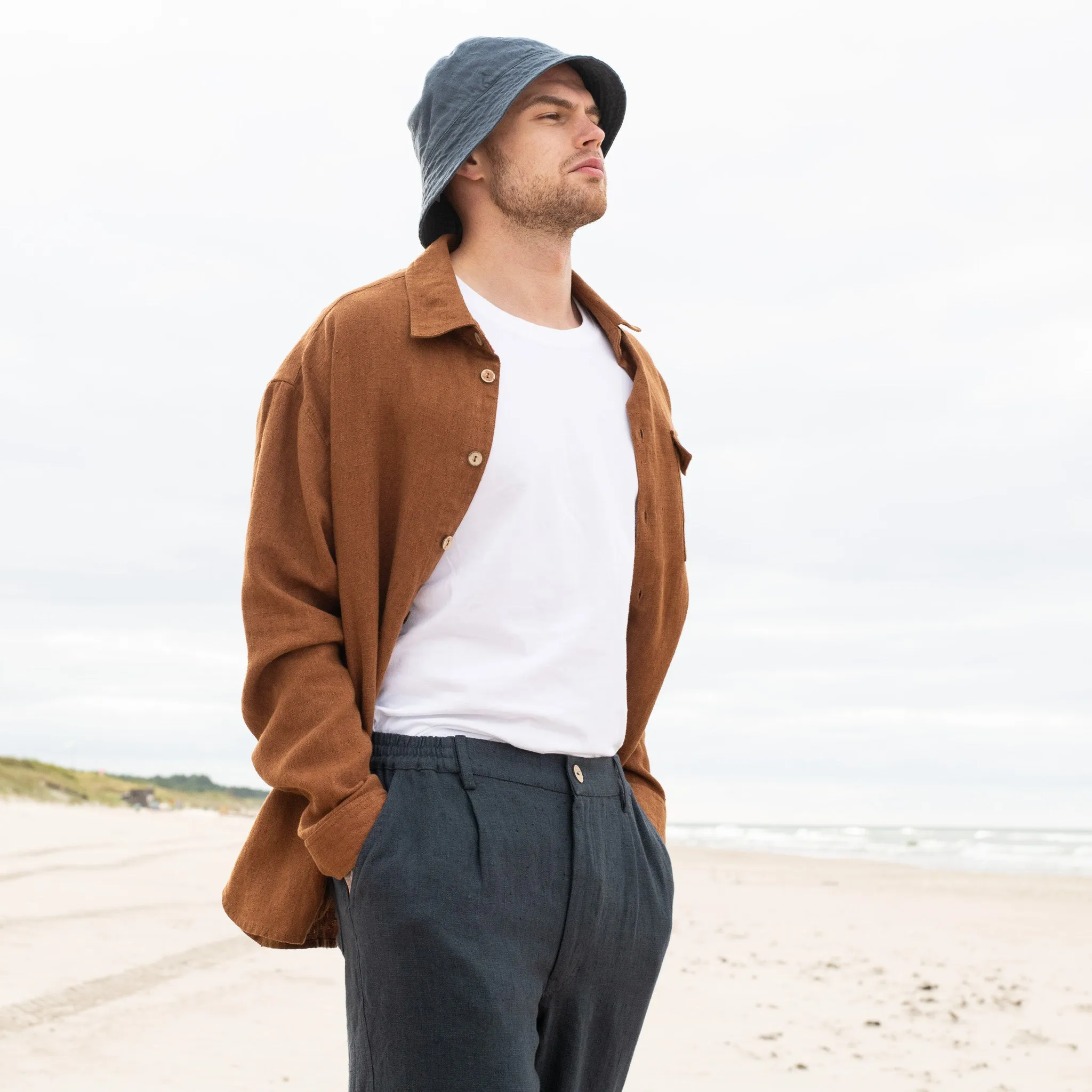 R: Men’s linen pants ALBURY in HEAVY linen (Size: S; Color: Heavy Espresso)