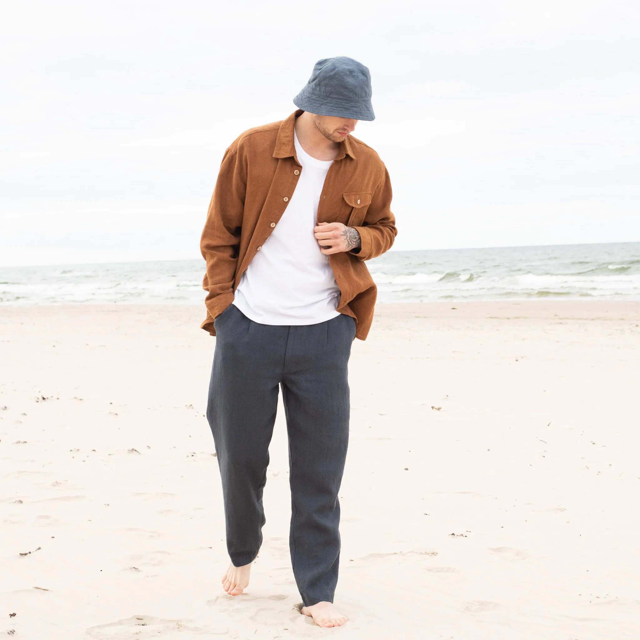 R: Men’s linen pants ALBURY in HEAVY linen (Size: S; Color: Heavy Espresso)