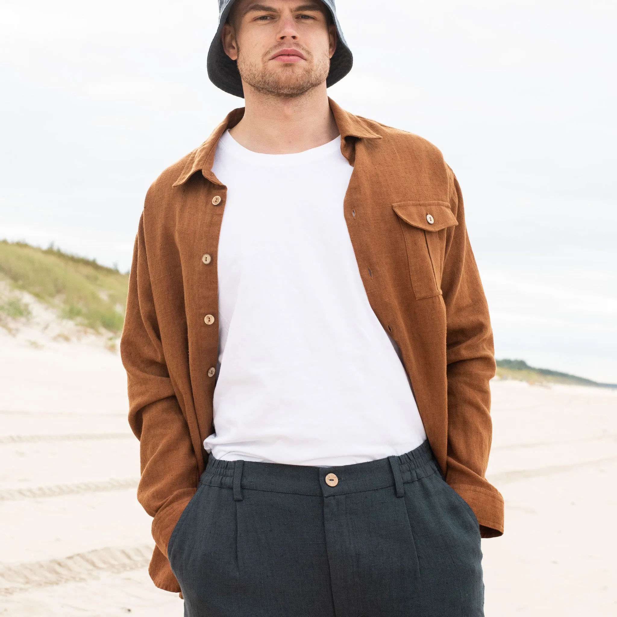 R: Men’s linen pants ALBURY in HEAVY linen (Size: S; Color: Heavy Espresso)