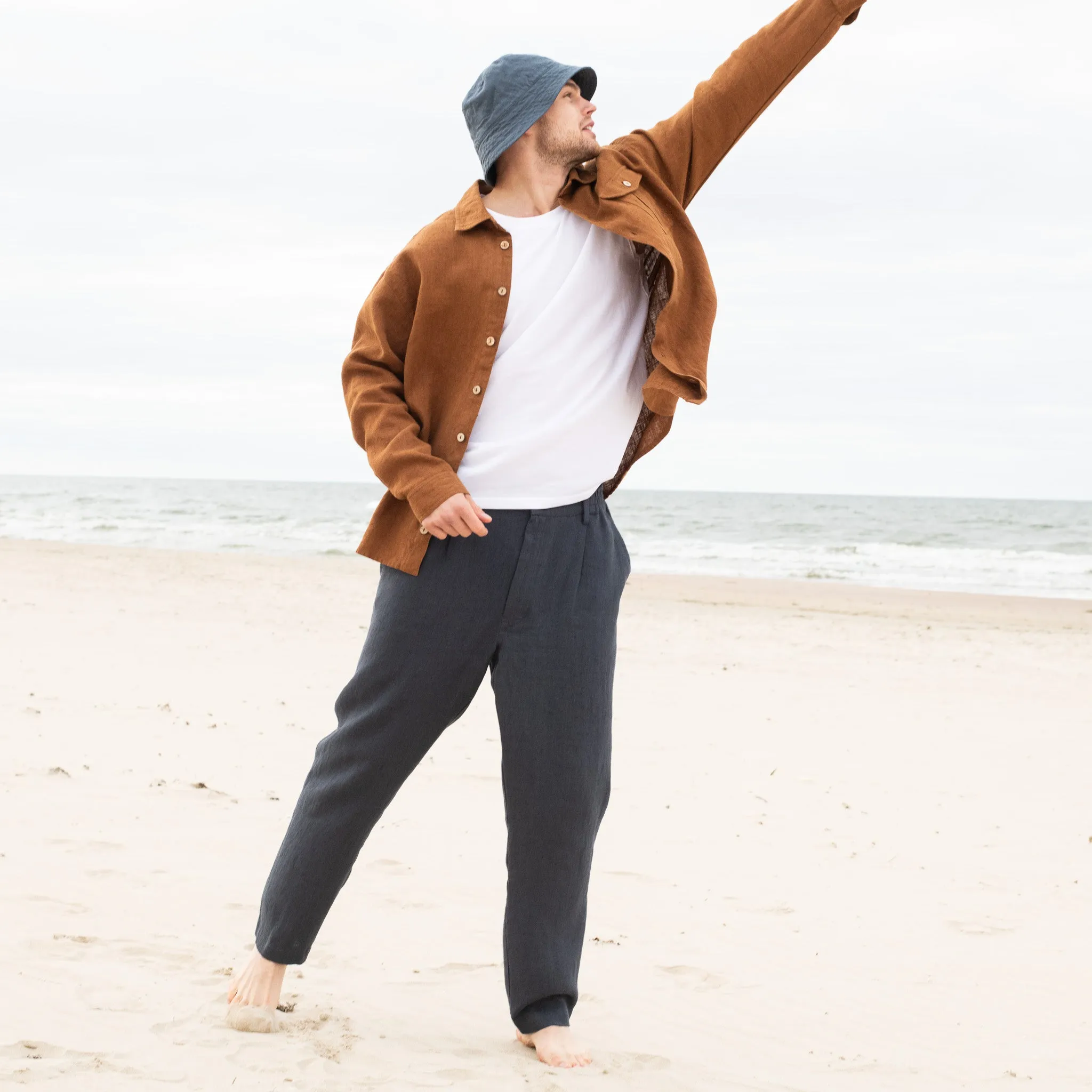 R: Men’s linen pants ALBURY in HEAVY linen (Size: S; Color: Heavy Espresso)